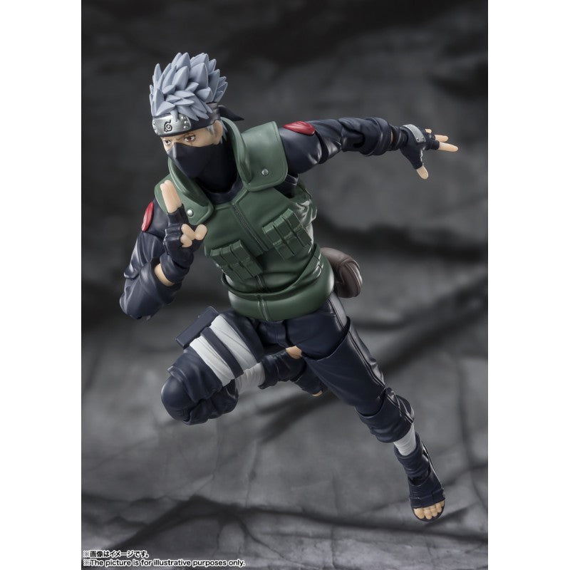 S.H.Figuarts Kakashi Hatake -The roaring hero of Sharingan-