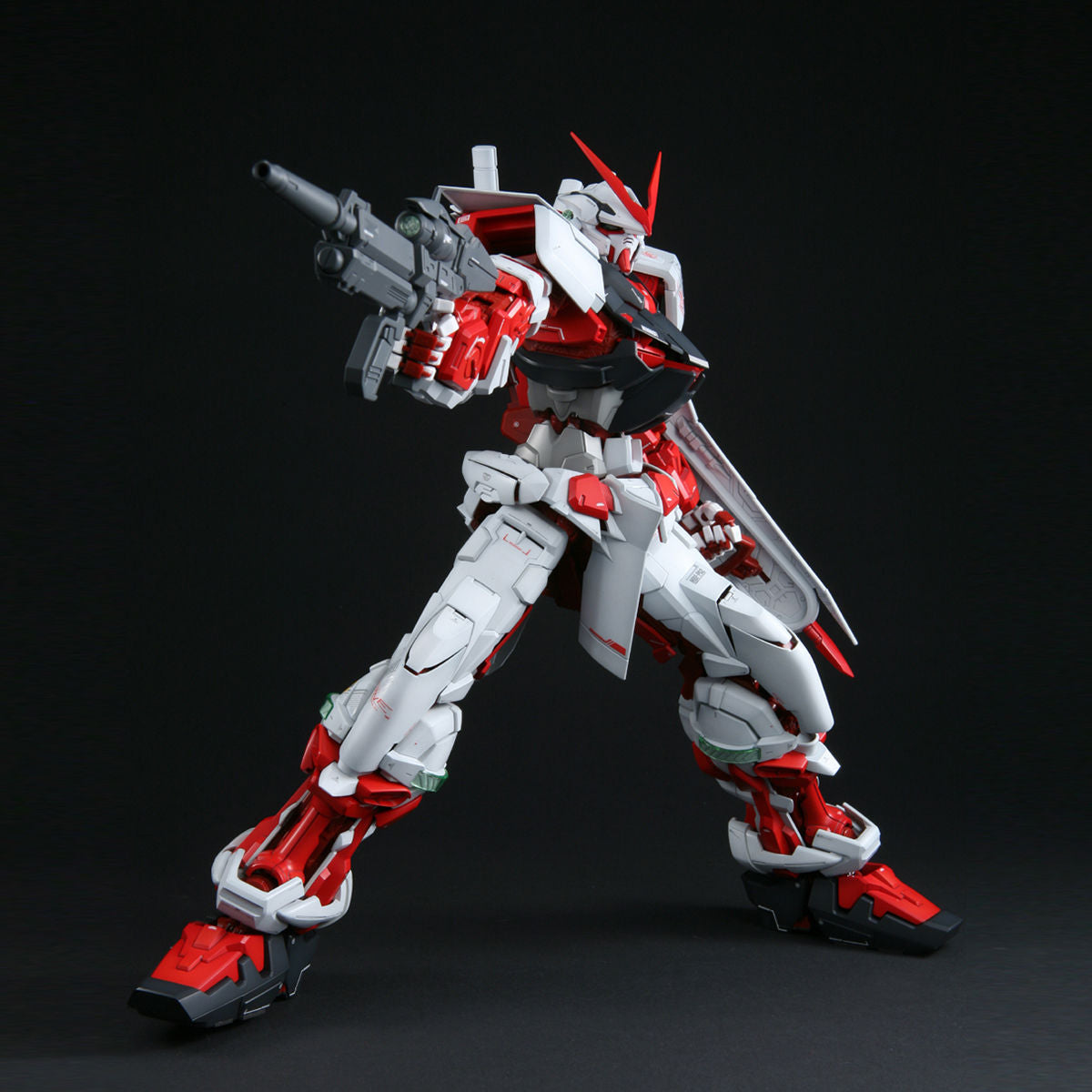 1/60 PG Gundam Astray Red Frame