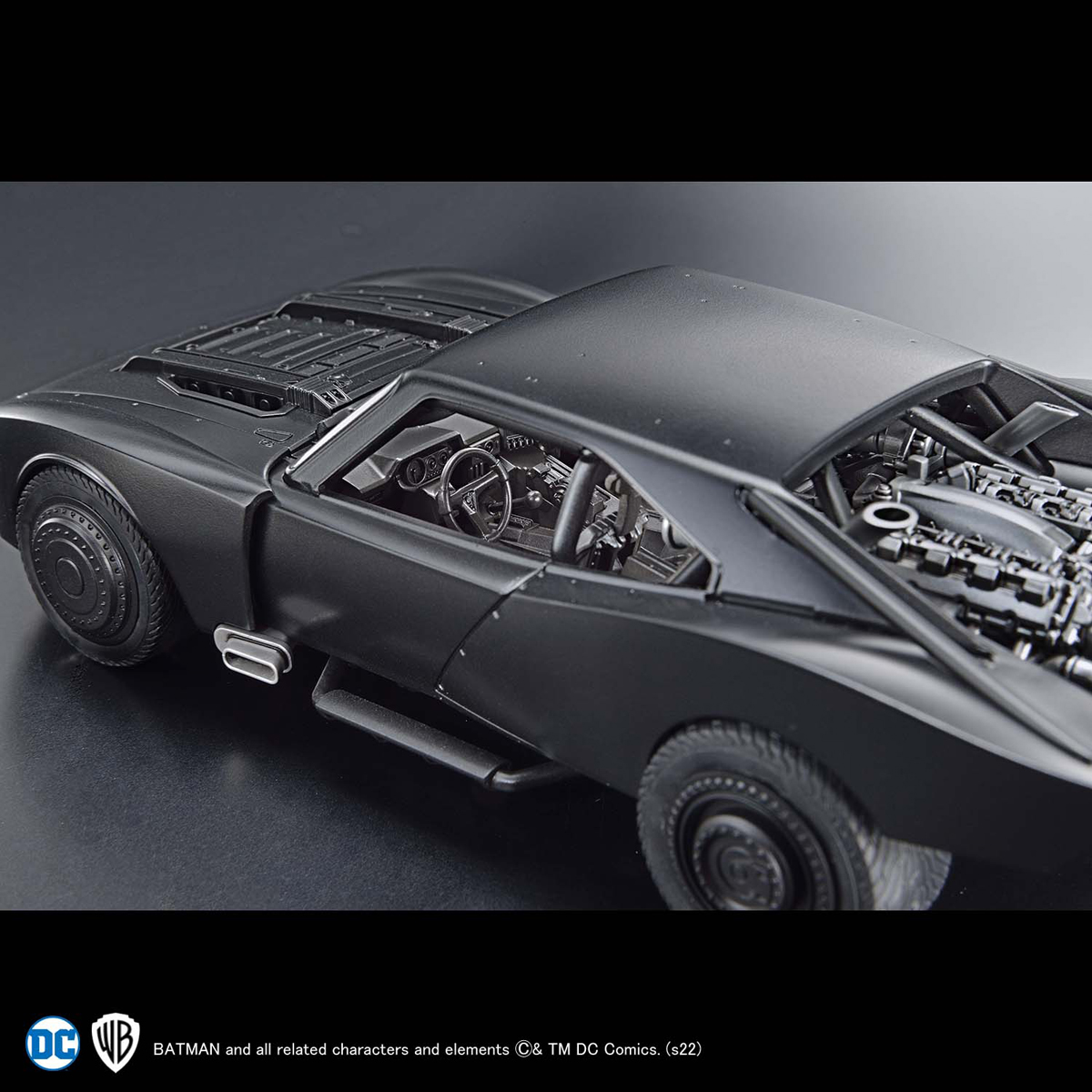 1/35 SCALE Batmobile (The Batman Ver.))