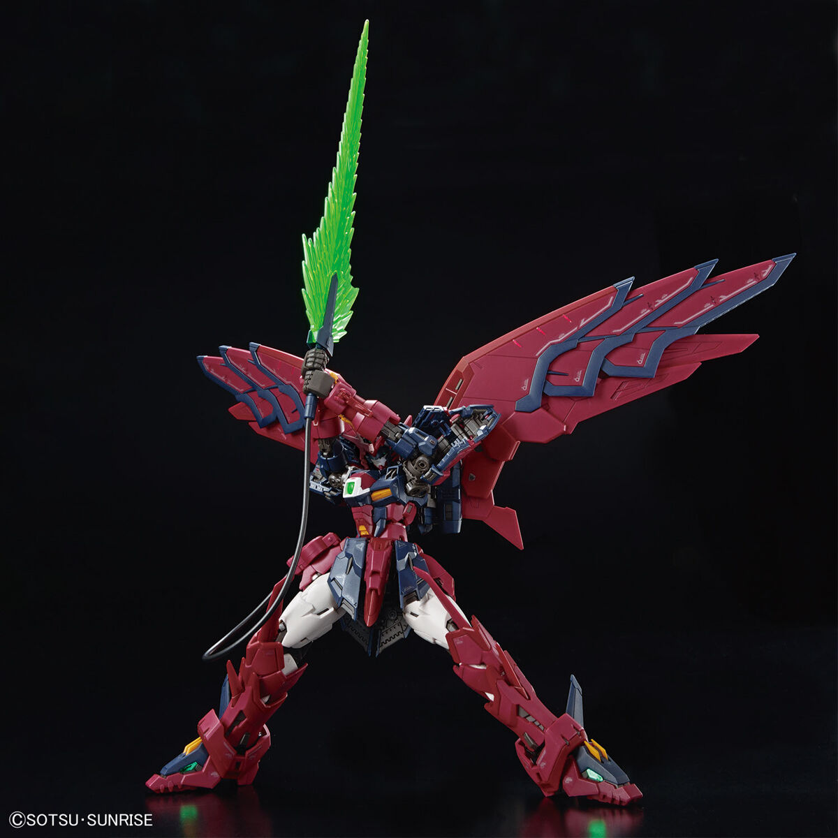 1/144 RG Gundam Epyon (Mobile Suit Gundam Wing)