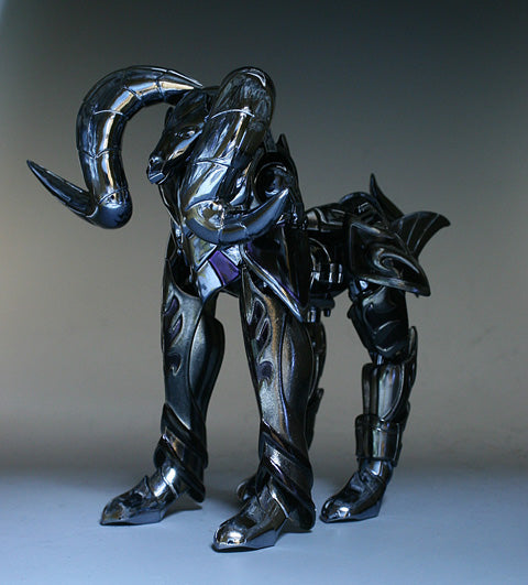 Action Figure - Myth Cloth - Saint Seiya - Tamashii Nation Asia - Black Shion + Supreeme Pontiff "Convention Exclusive"