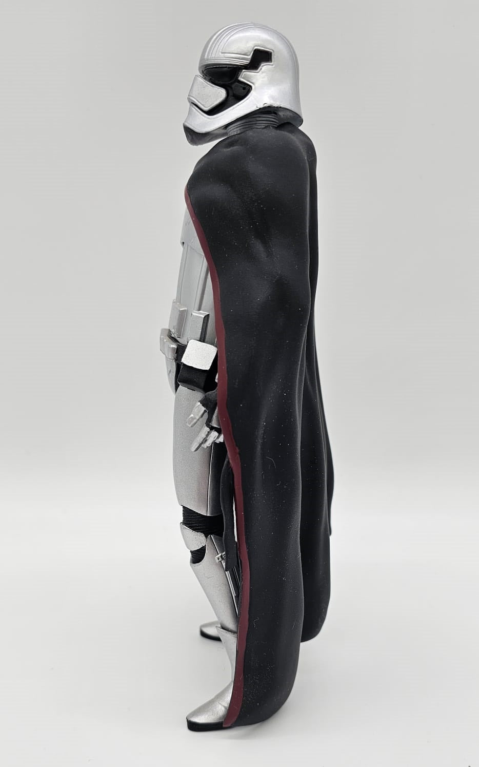 Static Figure - Star Wars - Captain Phasma - "Premium Figure"