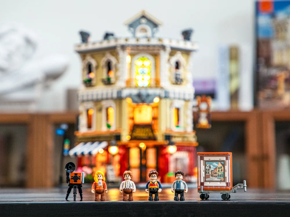 Lumibricks Town Life 15003 Antique Store (Antique Co.)