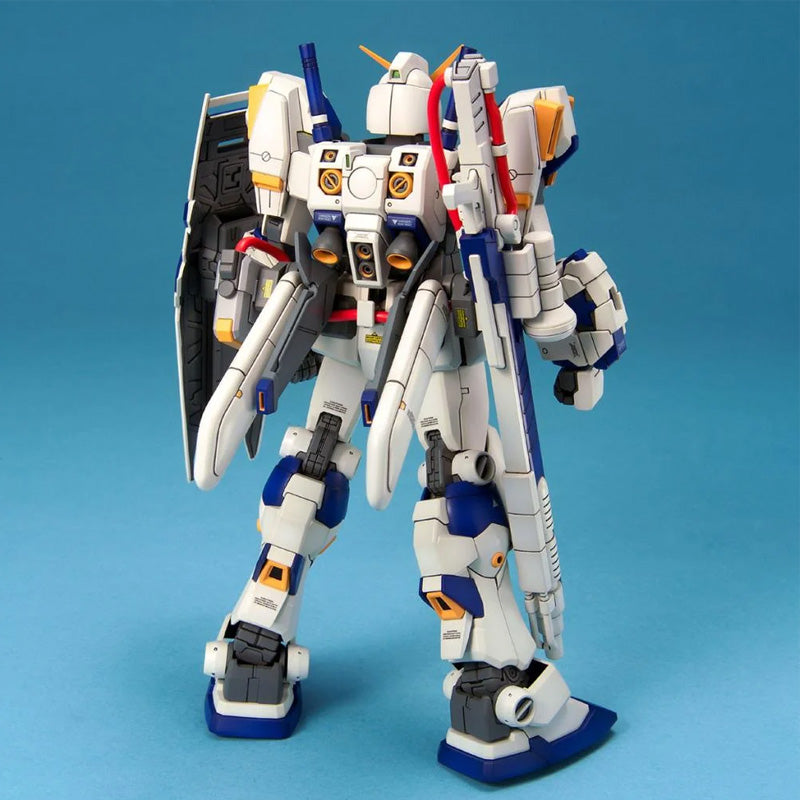 1/100 MG RX-78-4 Gundam