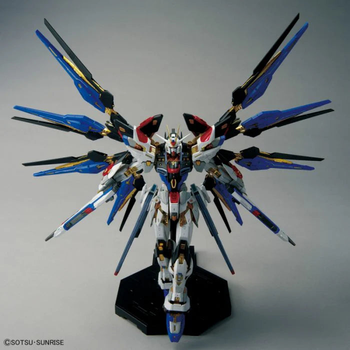 1/100 MGEX Strike Freedom Gundam (Gundam Seed Destiny)