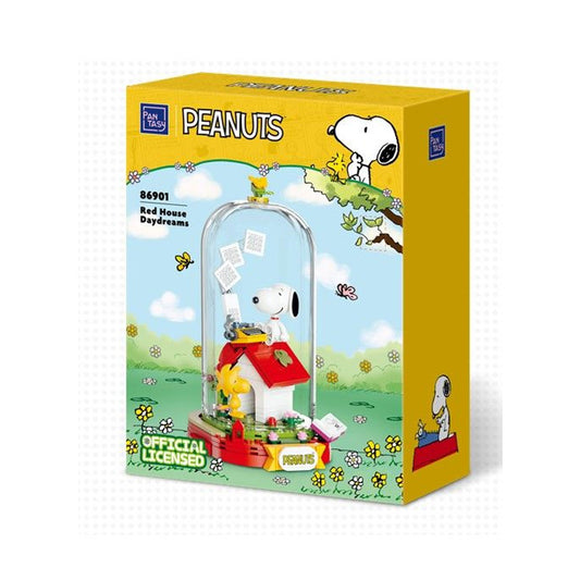 Snoopy Pantasy Peanuts Red House Daydreams 20cm