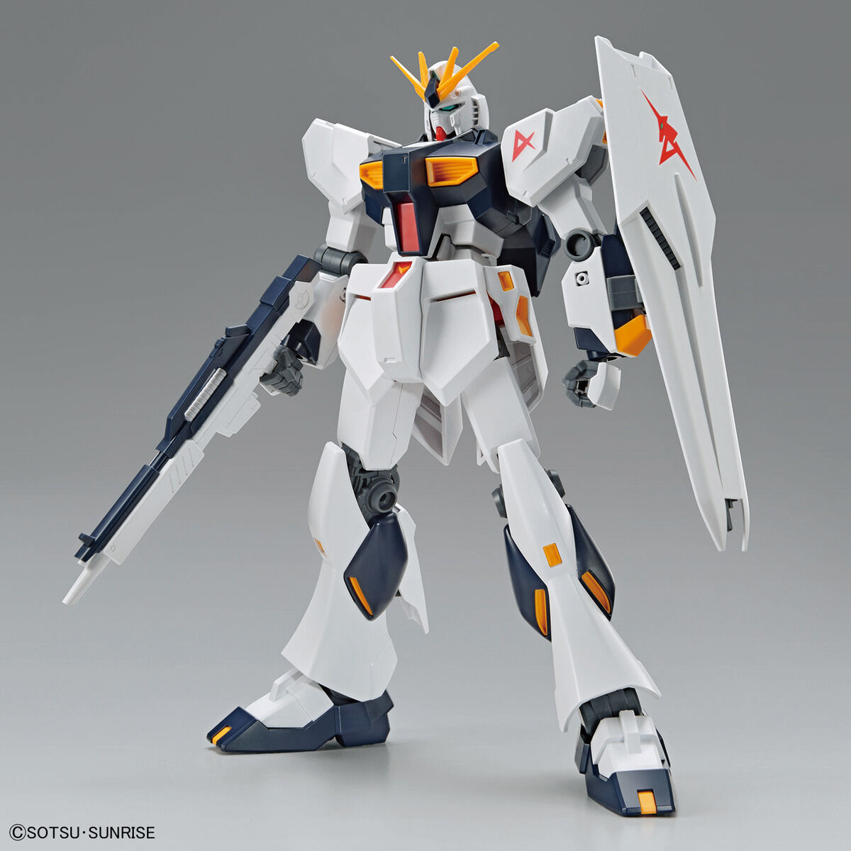 1/144 NU Gundam d'entrée de gamme