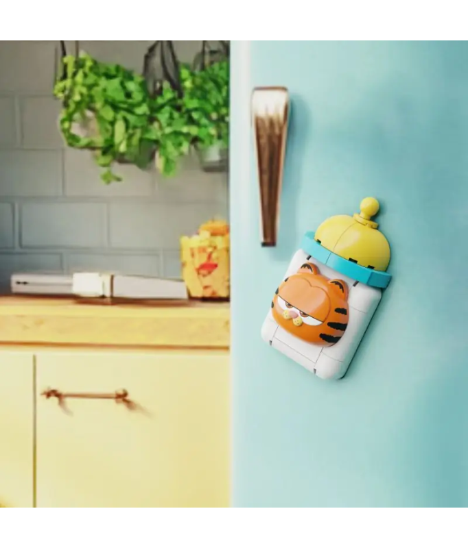 Garfield Fridge Magnet Series Pantasy 86818 Baby Bottle 10cm