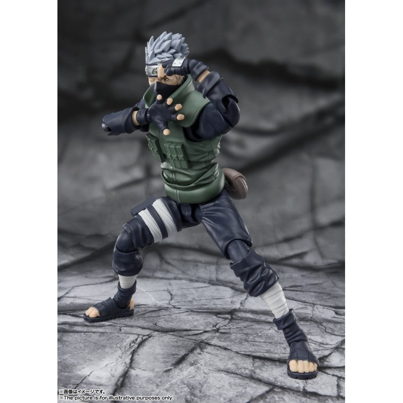 S.H.Figuarts Kakashi Hatake -The roaring hero of Sharingan-
