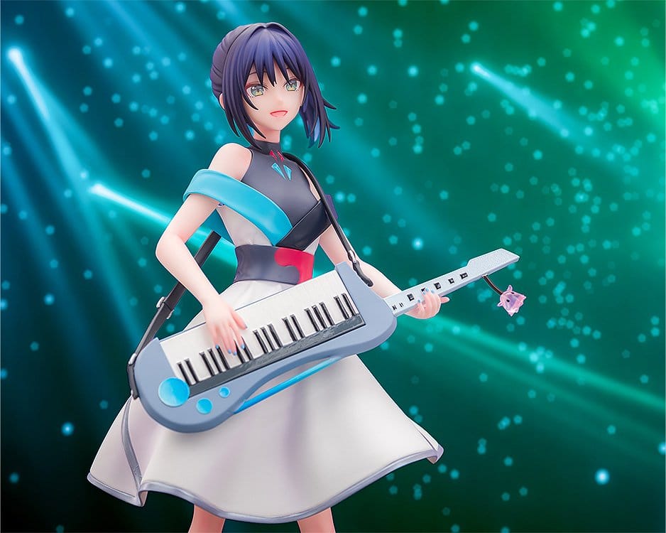 Cosmic Princess Kaguya! PVC Figure Iroha Sakayori: Collaboration Concert Ver. 17 cm
